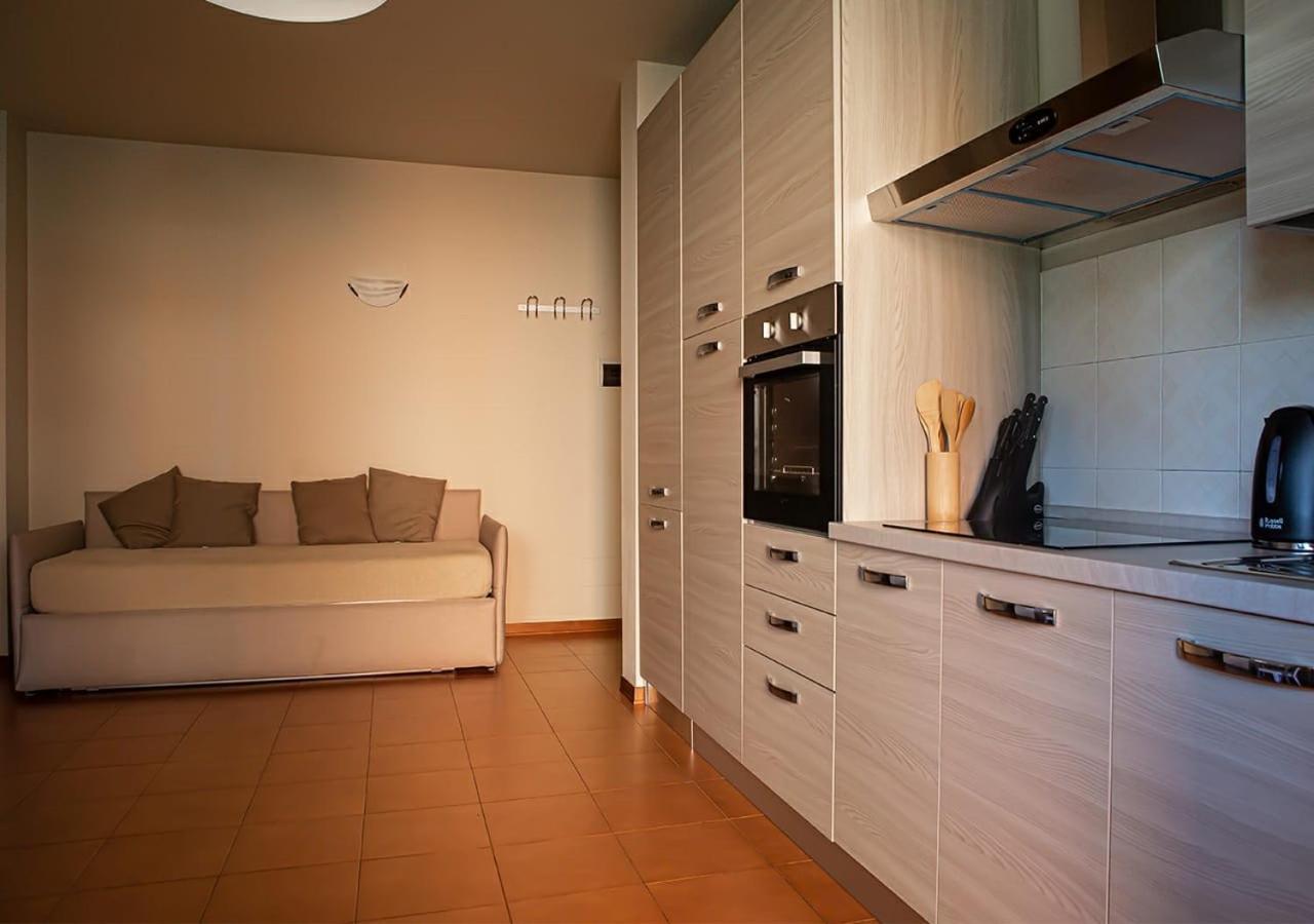 Sirmione Acque Del Garda Apartments ภายนอก รูปภาพ