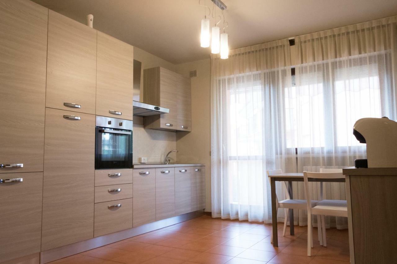 Sirmione Acque Del Garda Apartments ภายนอก รูปภาพ